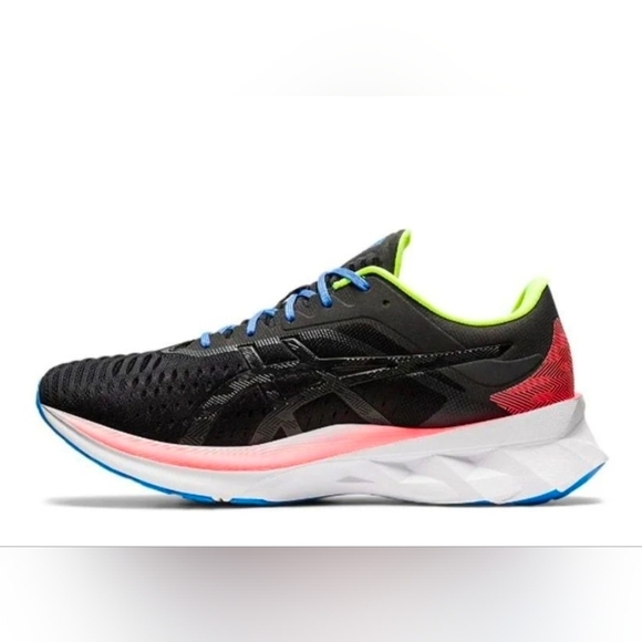 Asics Novablast Running Mens Shoe, Size 11.5 main image 9